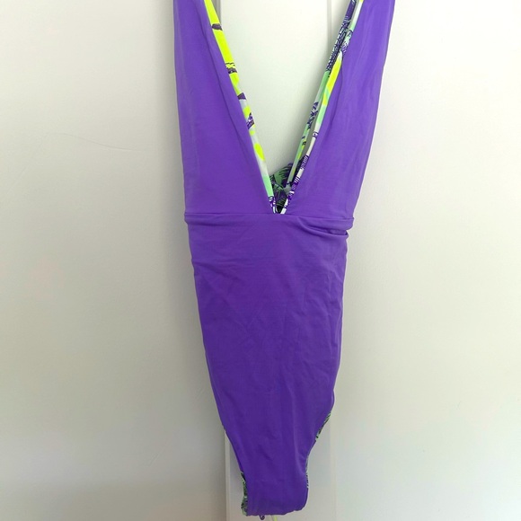 New Maaji reversible swimsuit, sz MD - Picture 3 of 9